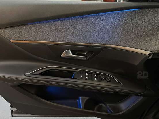 PEUGEOT-5008-1.6 GRIFFE THP 16V GASOLINA 4P AUTOMÁTICO PEUGEOT-5008-2018