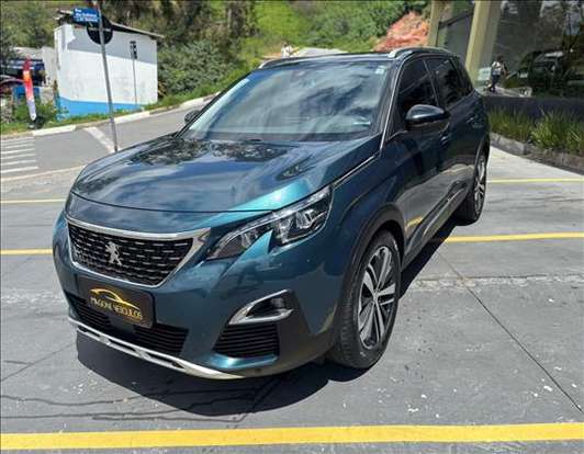 PEUGEOT-5008-2018