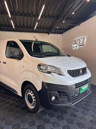PEUGEOT-EXPERT-2022
