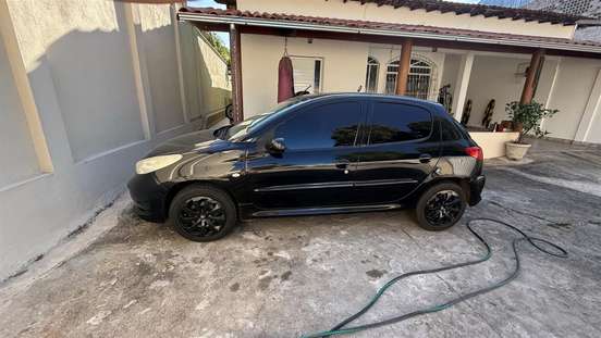 PEUGEOT-207-2010