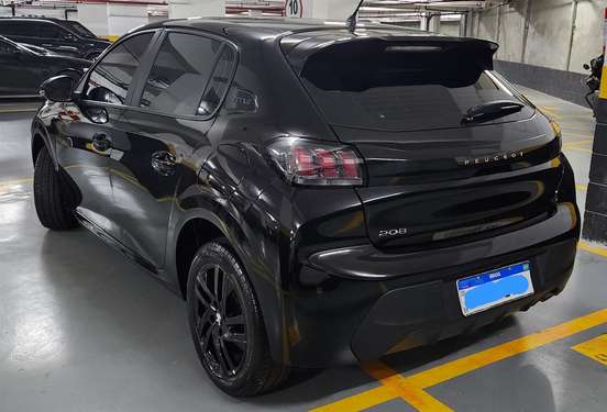 PEUGEOT-208-2023