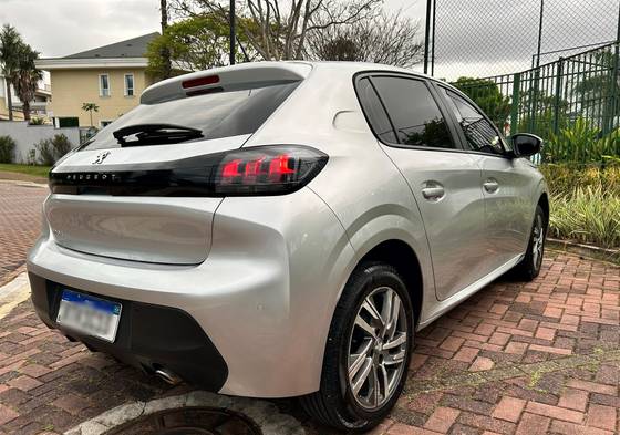 PEUGEOT 208 1.6 16V FLEX ALLURE AT6