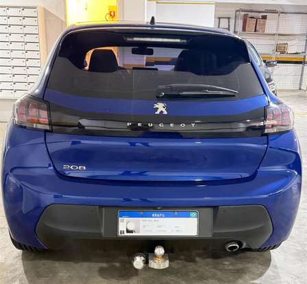 PEUGEOT-208-2021