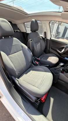 PEUGEOT-208-2013