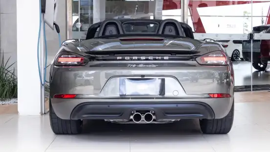 PORSCHE-718-2024