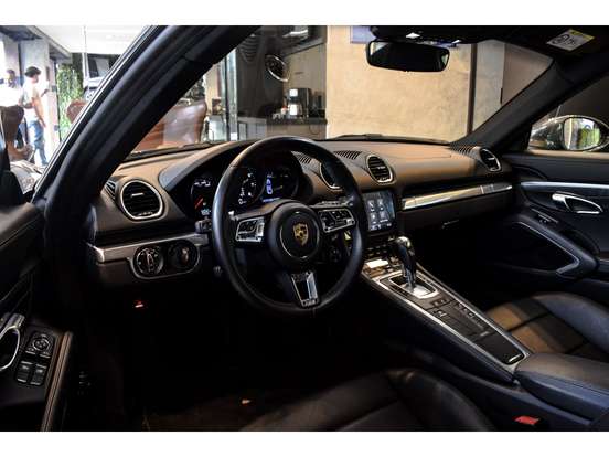 PORSCHE-718-2023