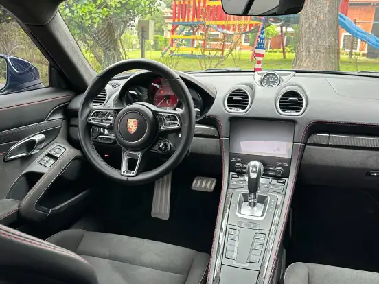 PORSCHE-718-2024