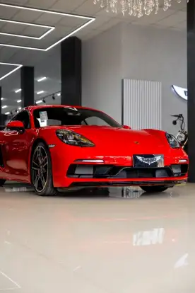 PORSCHE-718-2025