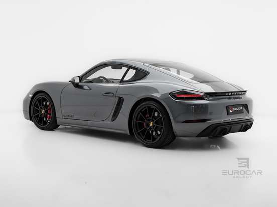 PORSCHE-718-2025