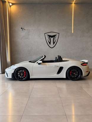 PORSCHE-718-2021