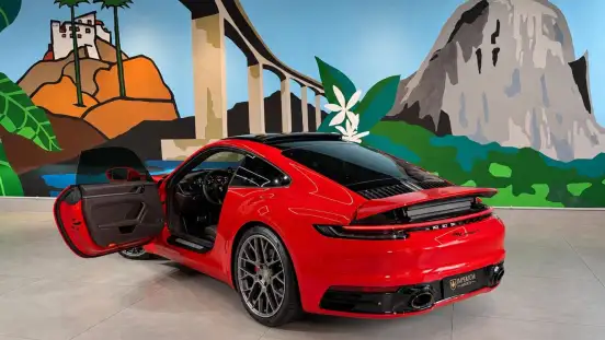 PORSCHE-911-2021
