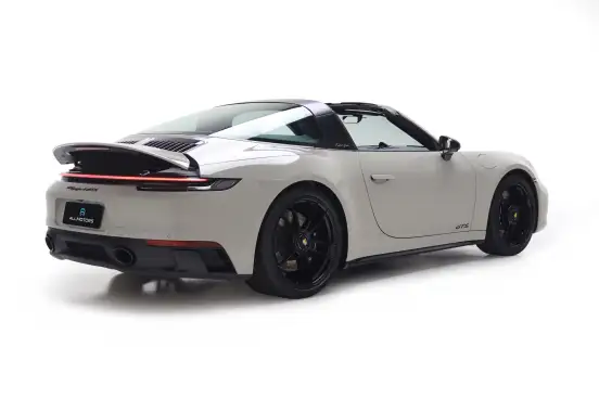PORSCHE-911-2023