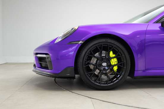 PORSCHE-911-2020