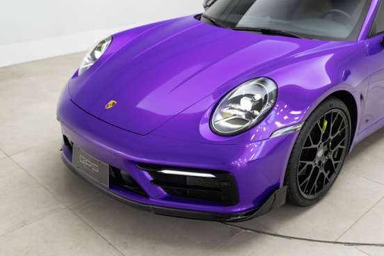 PORSCHE-911-2020