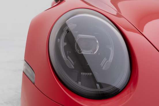 PORSCHE-911-2025
