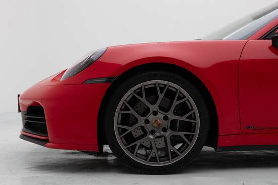 PORSCHE-911-2025