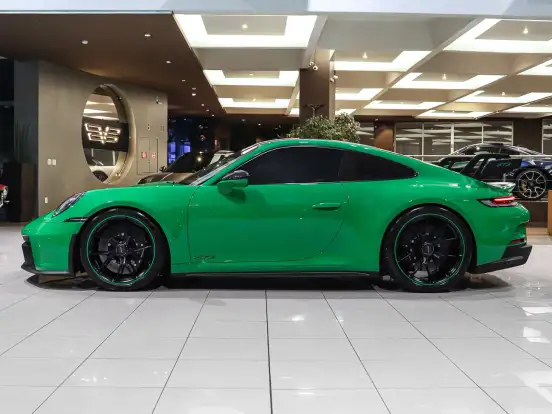 PORSCHE-911-2021