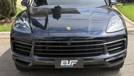 PORSCHE-CAYENNE-2022