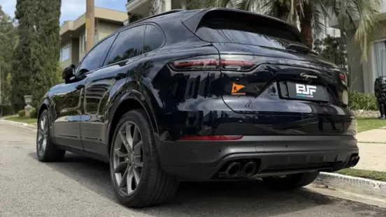 PORSCHE-CAYENNE-2022