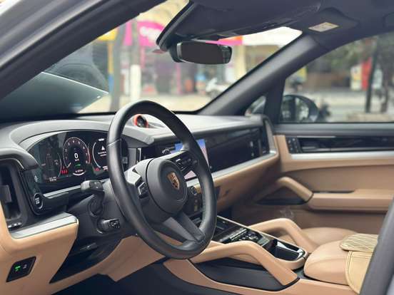 PORSCHE-CAYENNE-2024