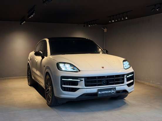 PORSCHE-CAYENNE-2025