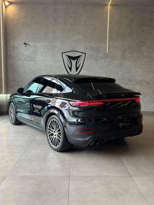 PORSCHE-CAYENNE-2023