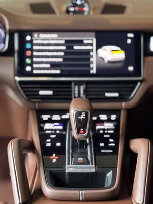 PORSCHE-CAYENNE-2023