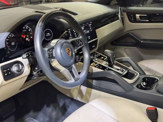 PORSCHE-CAYENNE-2019