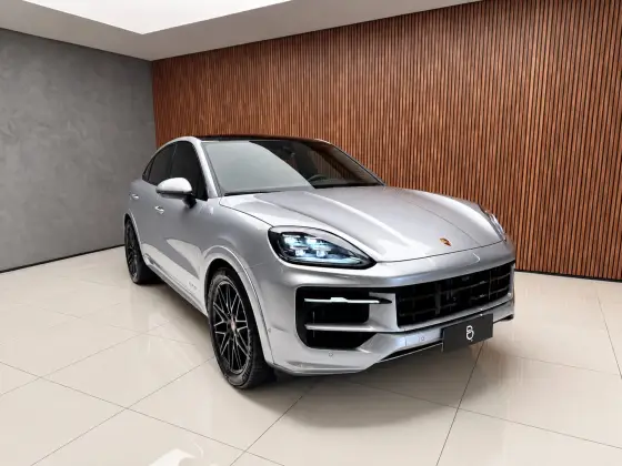 Porsche Cayenne 4.0 V8 Gasolina GTS Coupé AWD Tiptronic S
