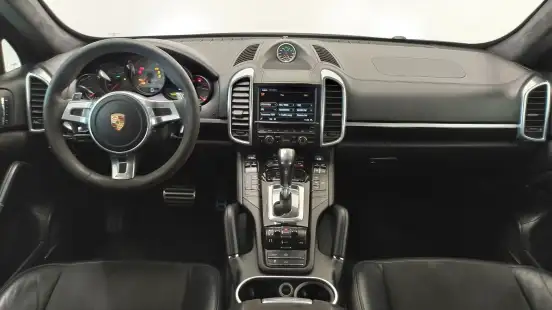 PORSCHE-CAYENNE-2013