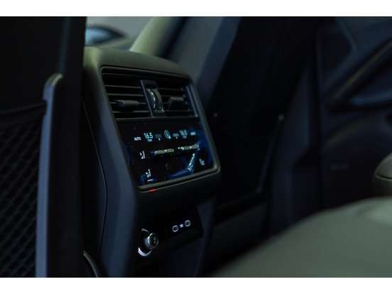 PORSCHE-CAYENNE-2025