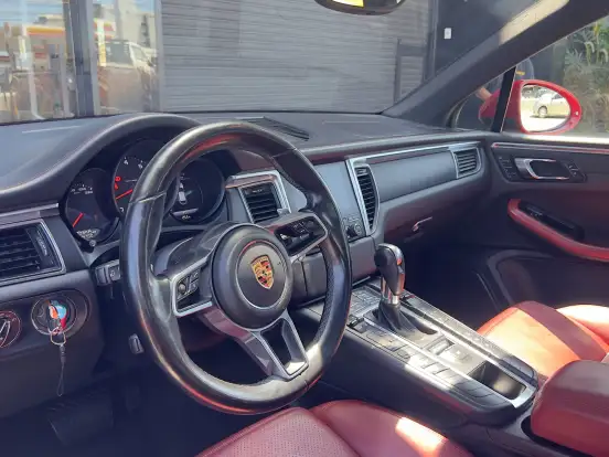 PORSCHE-MACAN-2.0 16V GASOLINA 4P AUTOMÁTICO PORSCHE-MACAN-2017