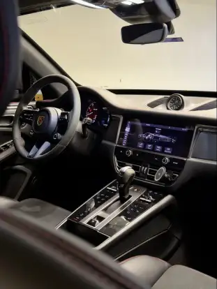 PORSCHE-MACAN-2022
