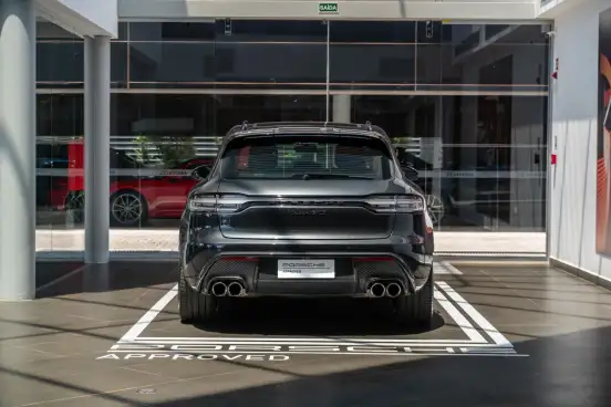 PORSCHE-MACAN-2024