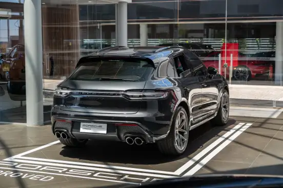 PORSCHE-MACAN-2024