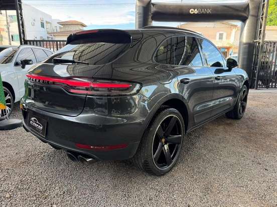 PORSCHE-MACAN-2021