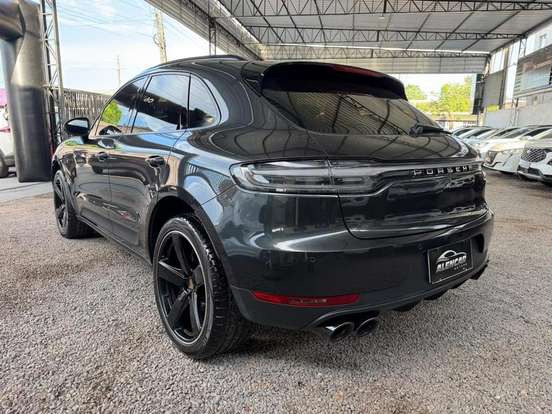 PORSCHE-MACAN-2021