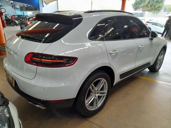PORSCHE-MACAN-2.0 16V GASOLINA 4P AUTOMÁTICO PORSCHE-MACAN-2015