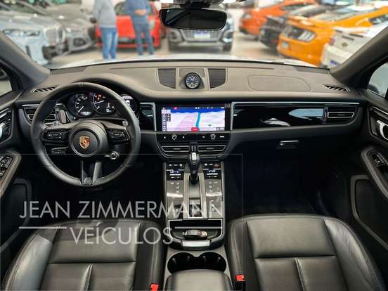 PORSCHE-MACAN-2022