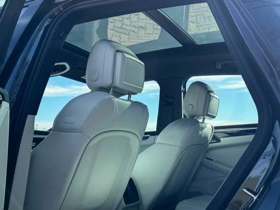 PORSCHE-MACAN-2024
