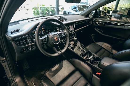 PORSCHE-MACAN-2025