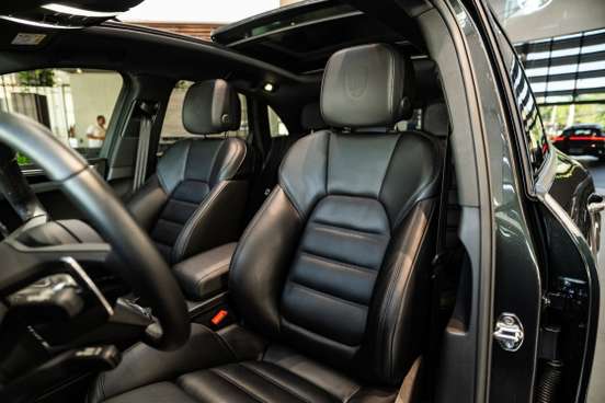 PORSCHE-MACAN-2025