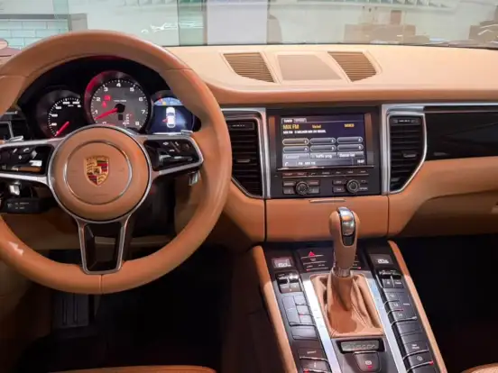 PORSCHE-MACAN-3.0 S 24V V6 GASOLINA 4P AUTOMÁTICO PORSCHE-MACAN-2014