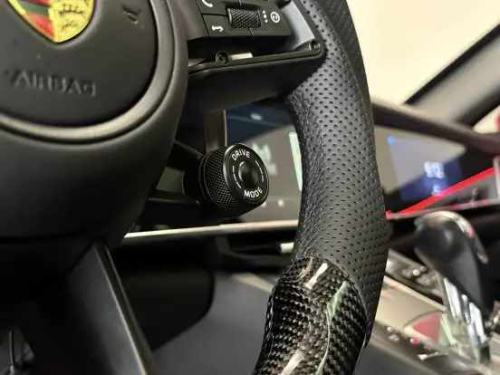 PORSCHE-PANAMERA-2015