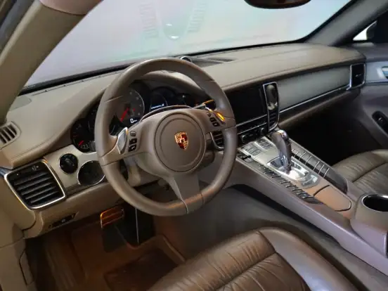 PORSCHE-PANAMERA-4.8 S V8 GASOLINA 4P AUTOMÁTICO PORSCHE-PANAMERA-2010