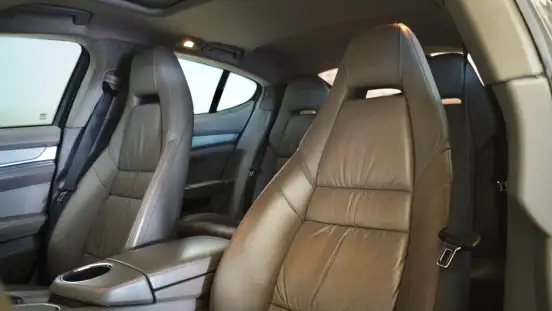 PORSCHE-PANAMERA-2010