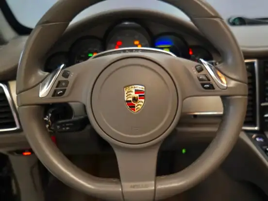 PORSCHE-PANAMERA-4.8 S V8 GASOLINA 4P AUTOMÁTICO PORSCHE-PANAMERA-2010