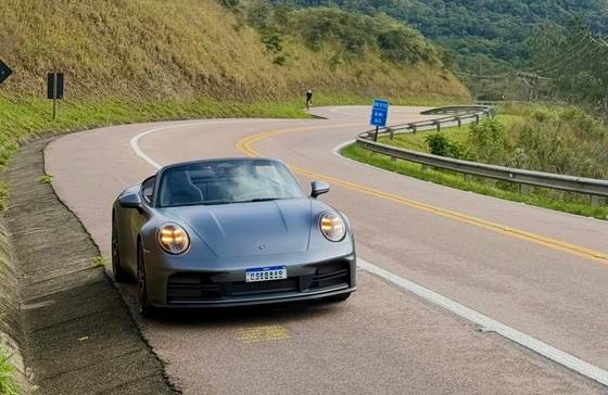 PORSCHE 911 3.0 24V H6 GASOLINA CARRERA T MANUAL