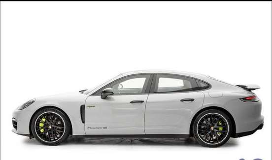 PORSCHE-PANAMERA-2020