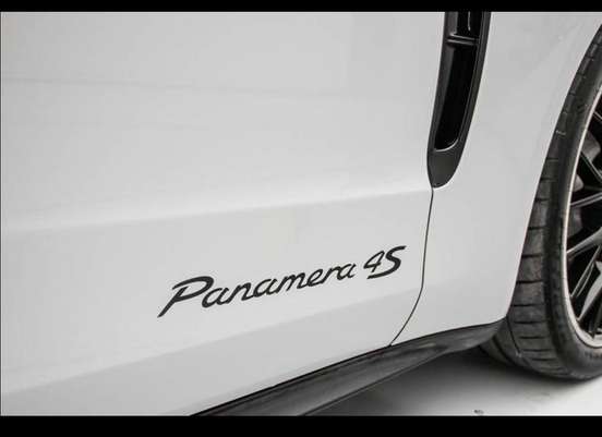 PORSCHE-PANAMERA-2020